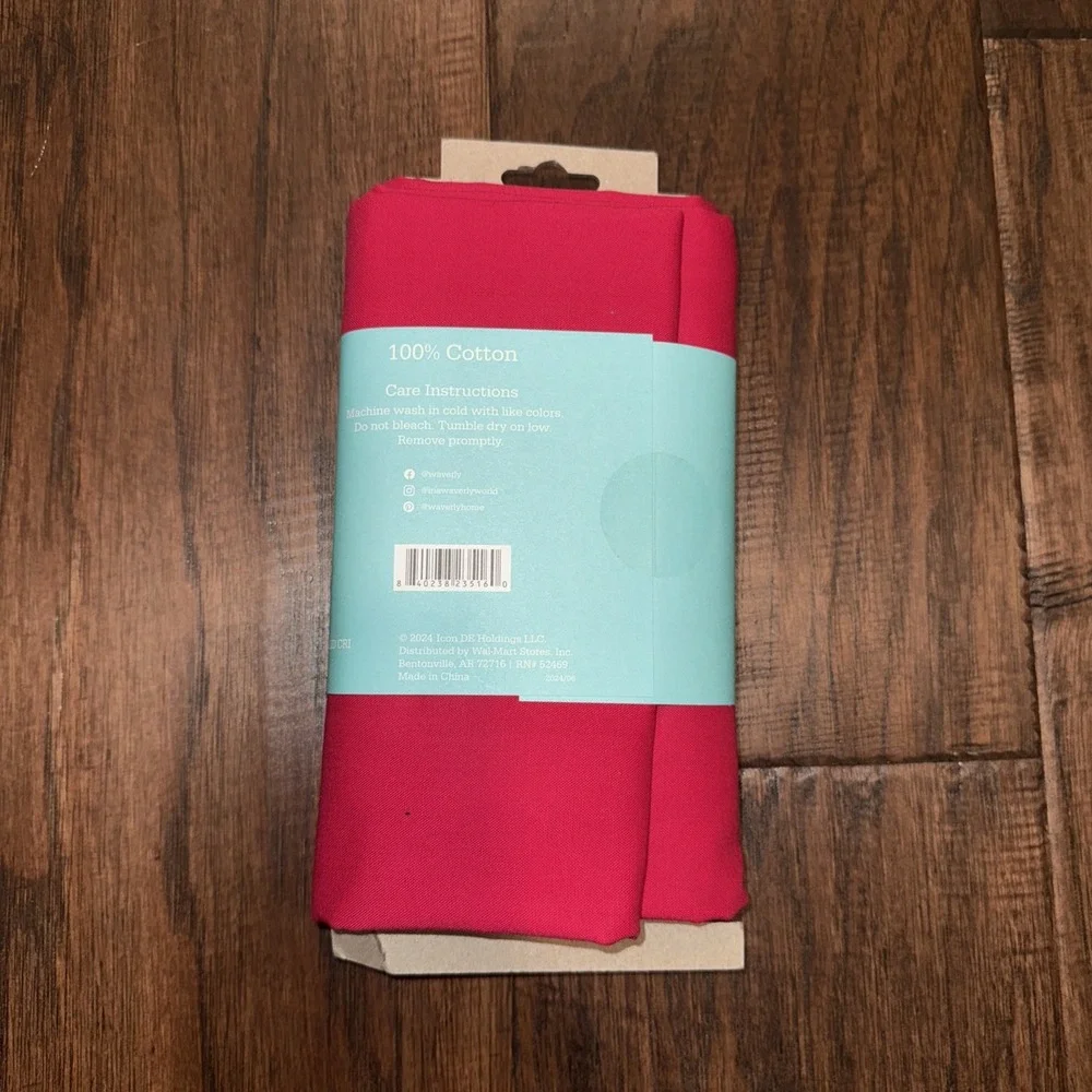 Waverly Inspirations 2 Yards 72in‎ X 44in Pre-cut Fabric Crimson 100% Cotton
